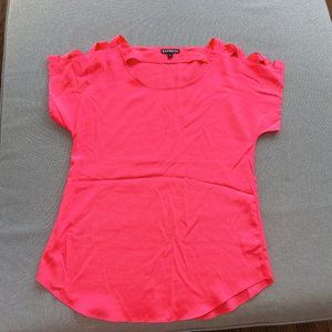 99% new EXPRESS tee